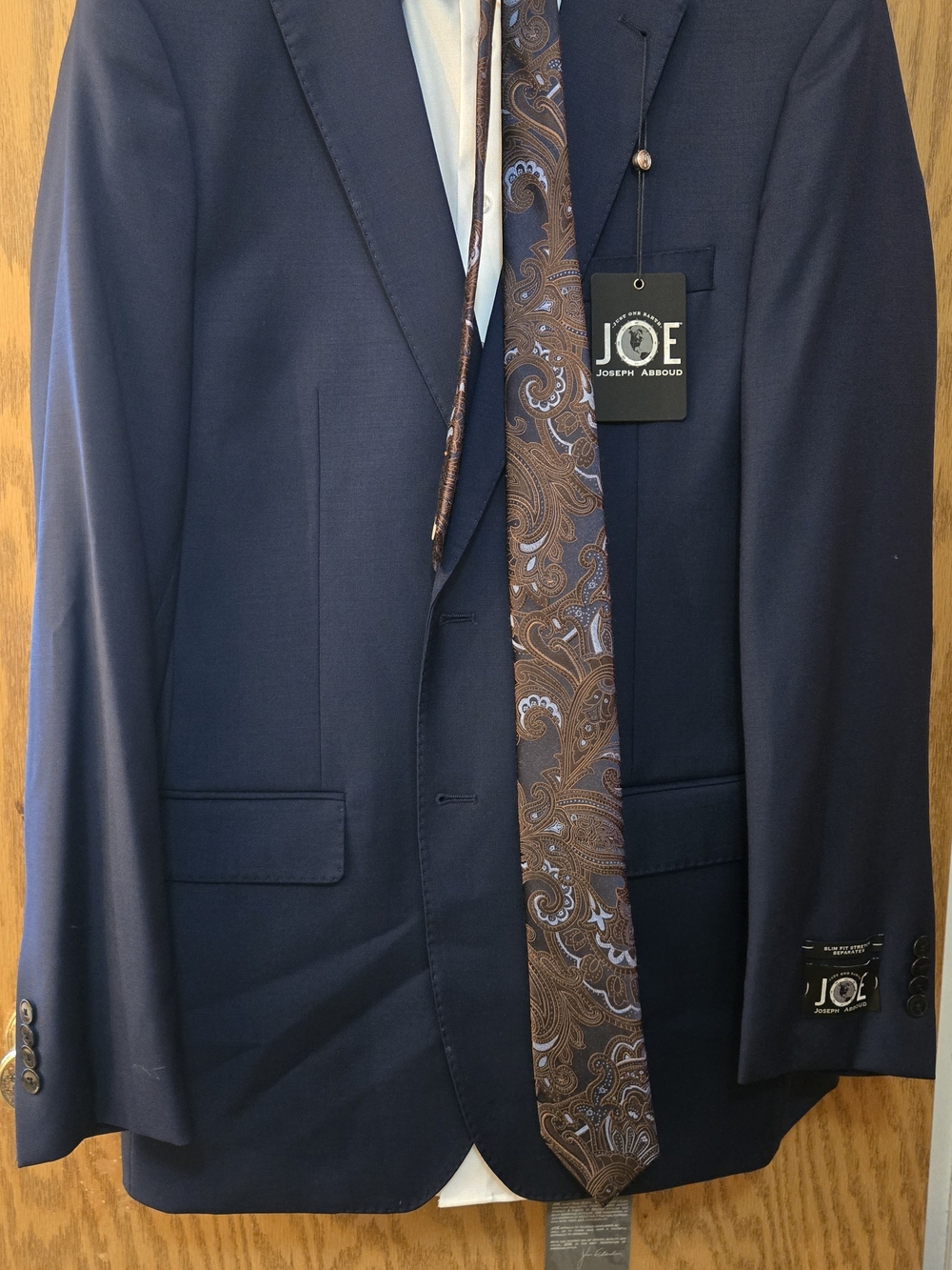 New Joseph Abboud Dark Blue Men's Suit Jacket, Pants, White Shirt And Tie